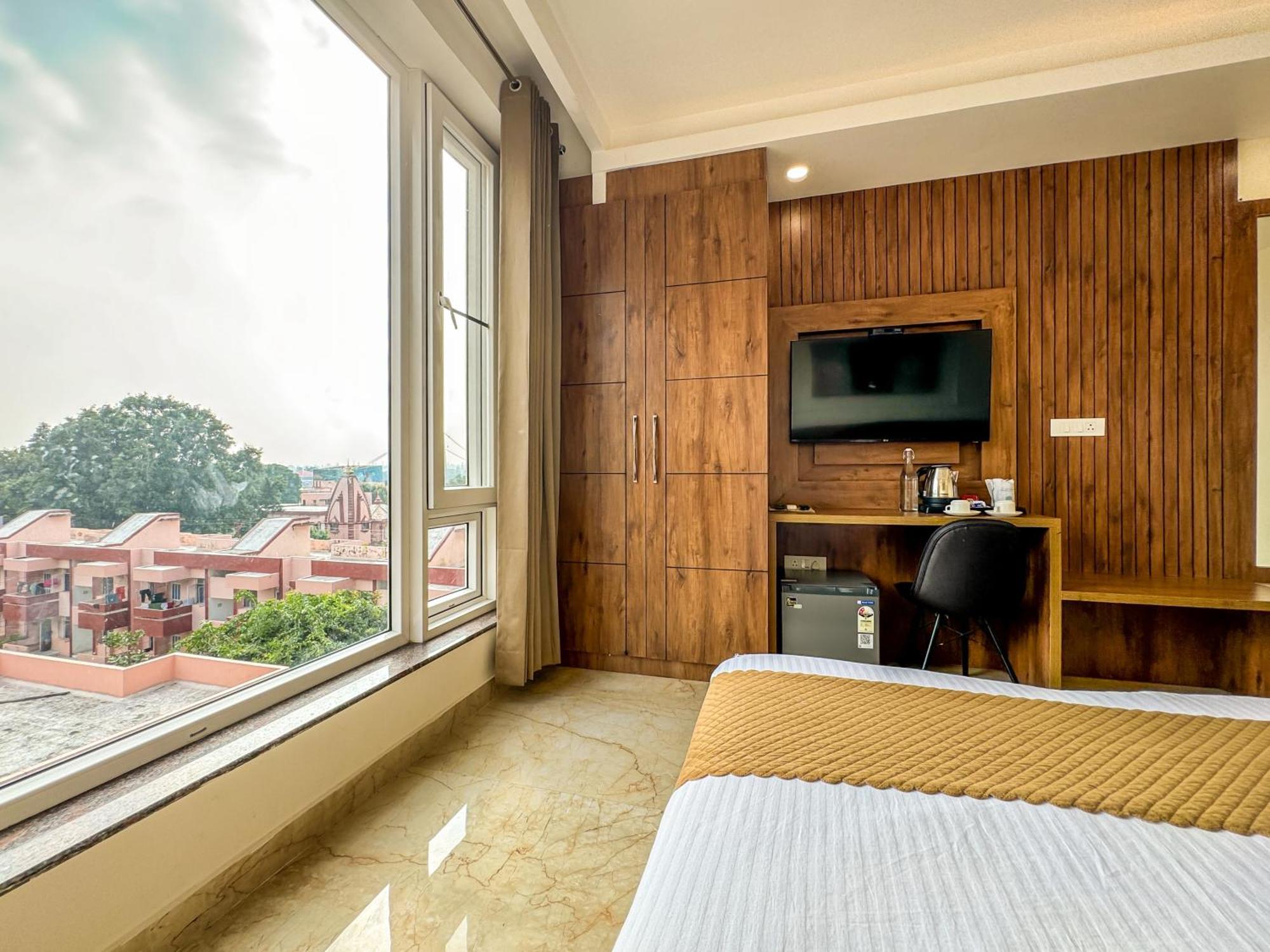 Hotel Nirvana Bliss, Behind Parmarth Niketan Rishīkesh Exteriör bild