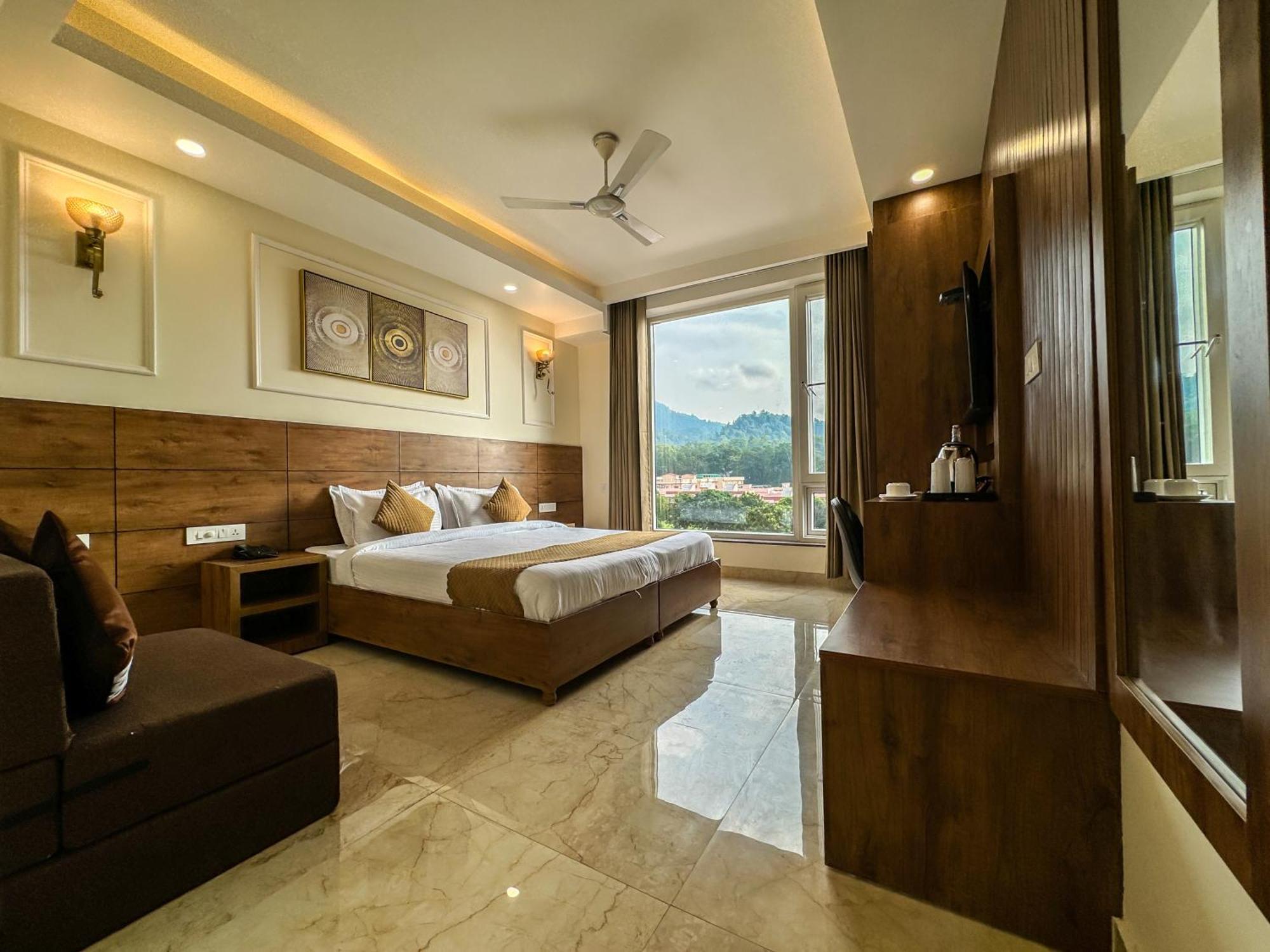 Hotel Nirvana Bliss, Behind Parmarth Niketan Rishīkesh Exteriör bild